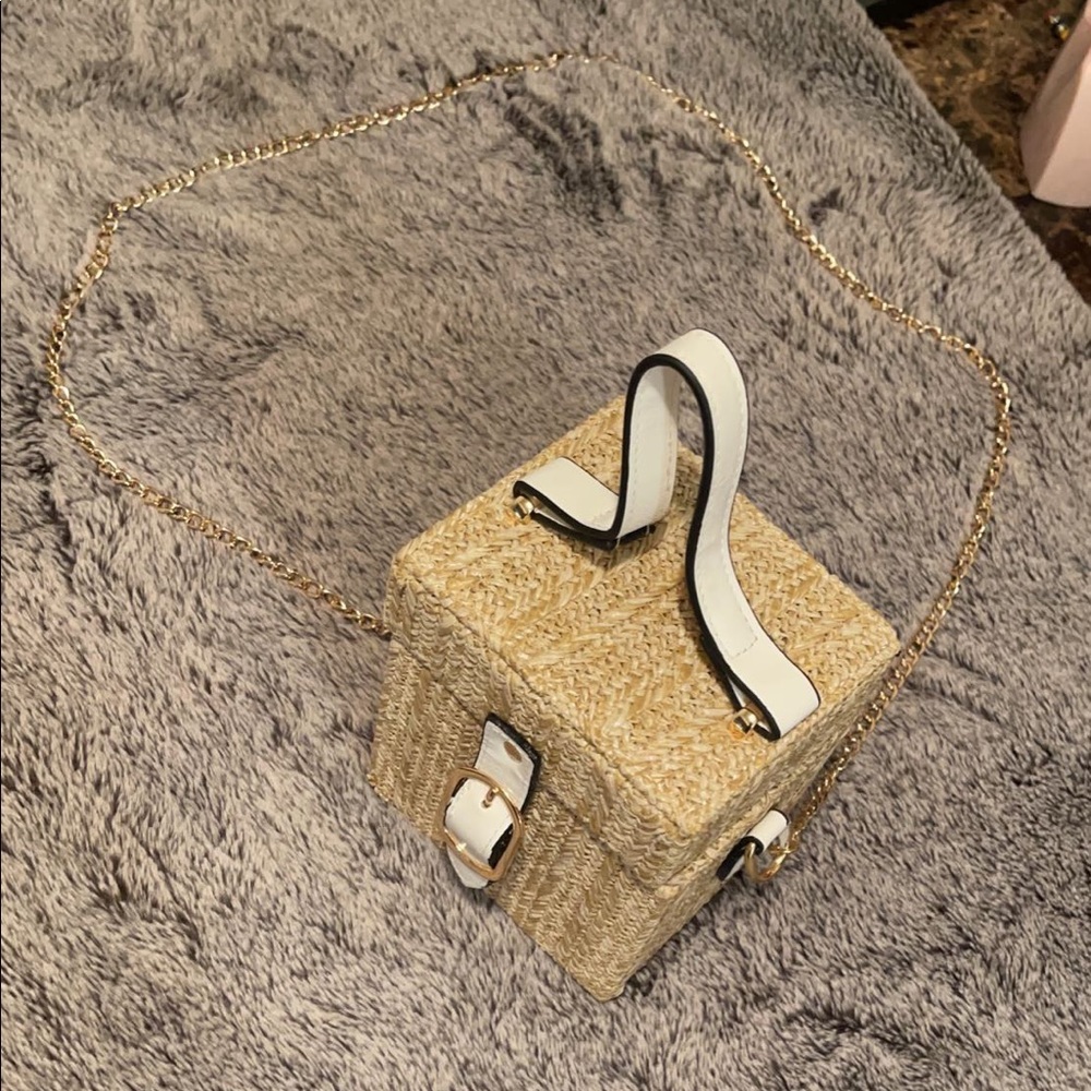 Straw purse...new!